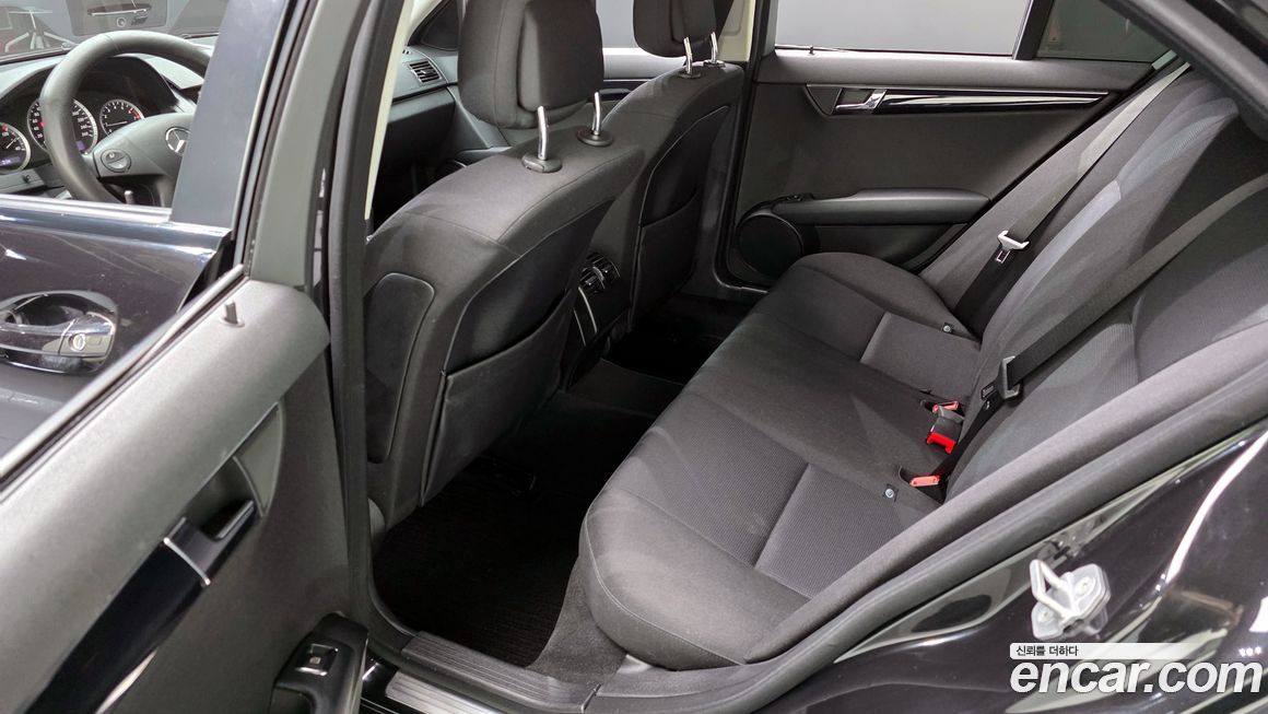 Mercedes-Benz C-Class 2008