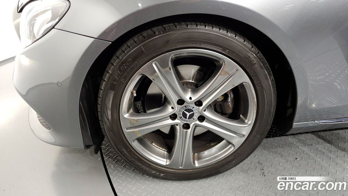 Mercedes-Benz E-Class 2018