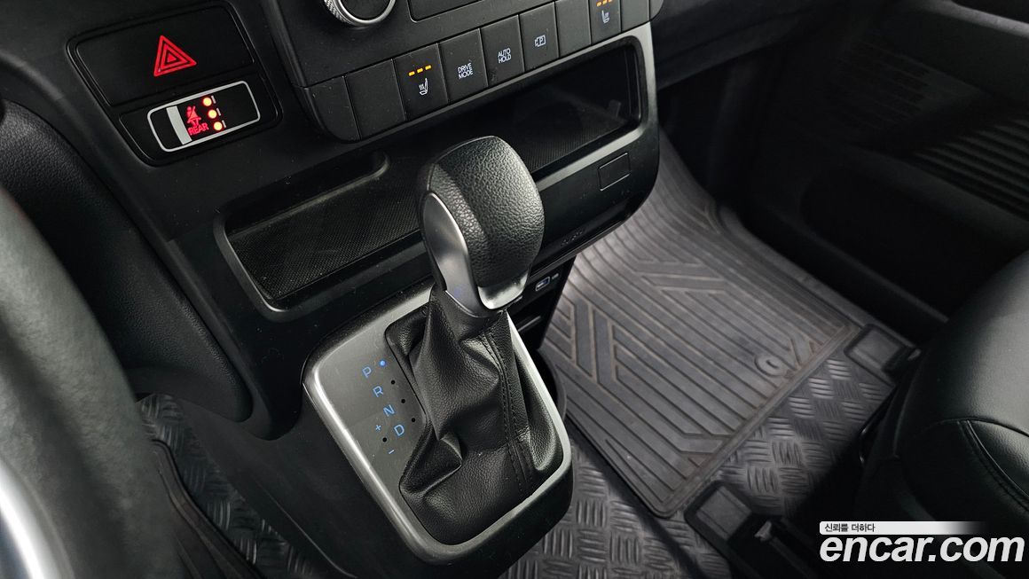 Hyundai Staria 2023