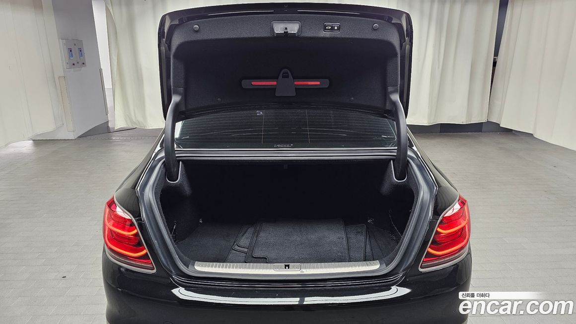 Kia K9 2019