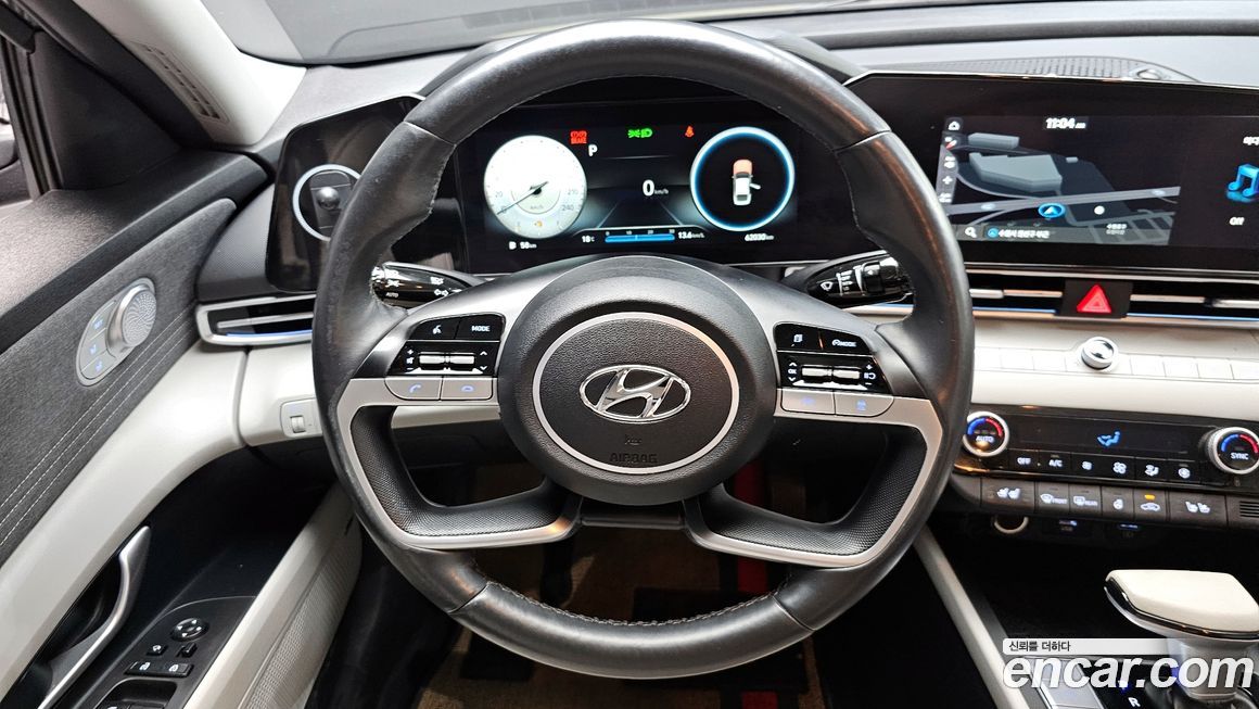 Hyundai AVANTE 2022