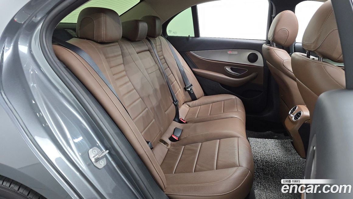 Mercedes-Benz E-Class 2018