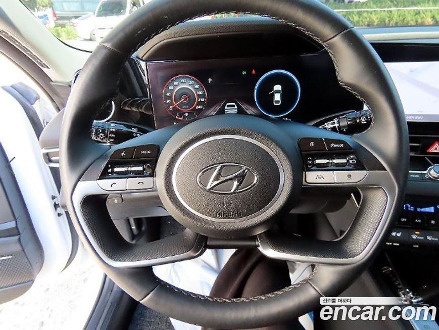 Hyundai AVANTE 2021