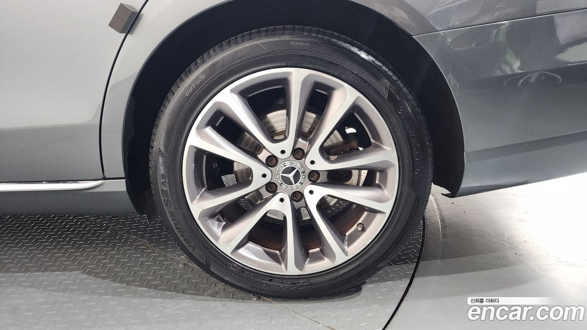 Mercedes-Benz E-Class 2019