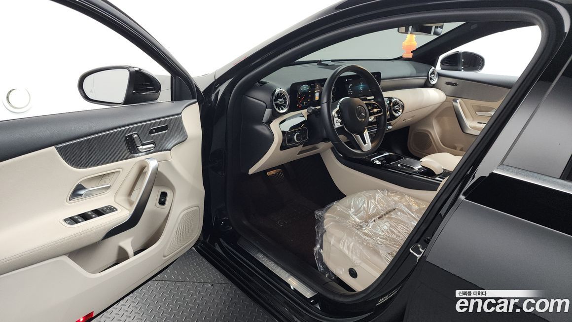 Mercedes-Benz A-Class 2021