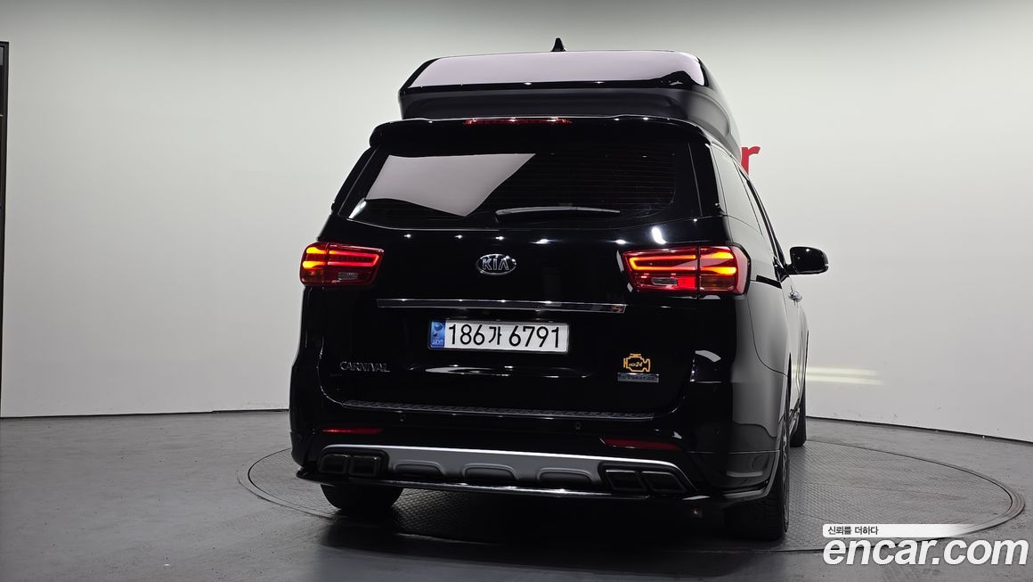 Kia Canival 2018