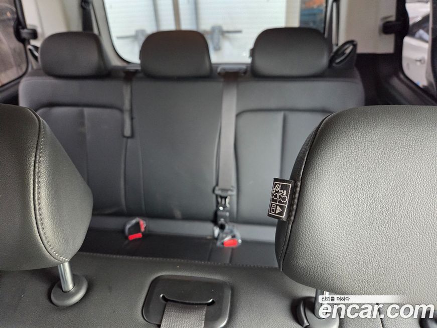 Hyundai Staria 2022