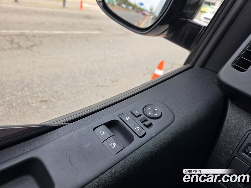 Hyundai Staria 2022