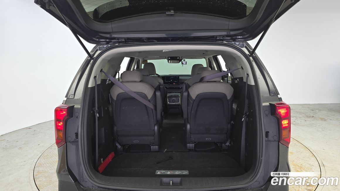 Kia Canival 2024