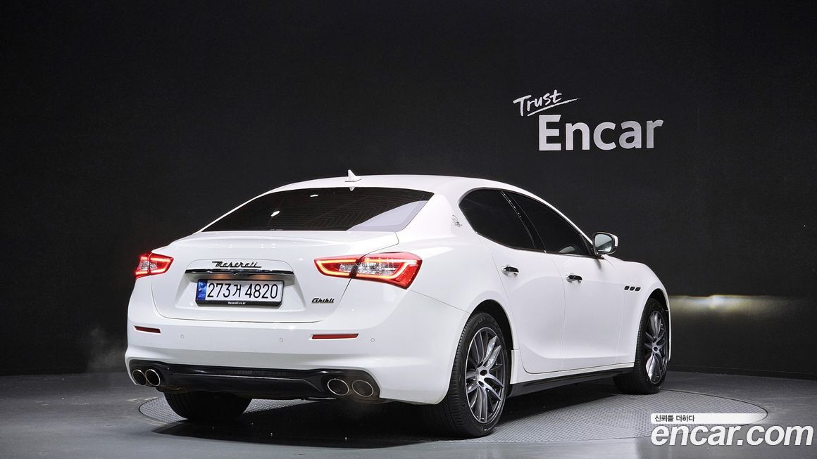 Maserati Ghibli 2020