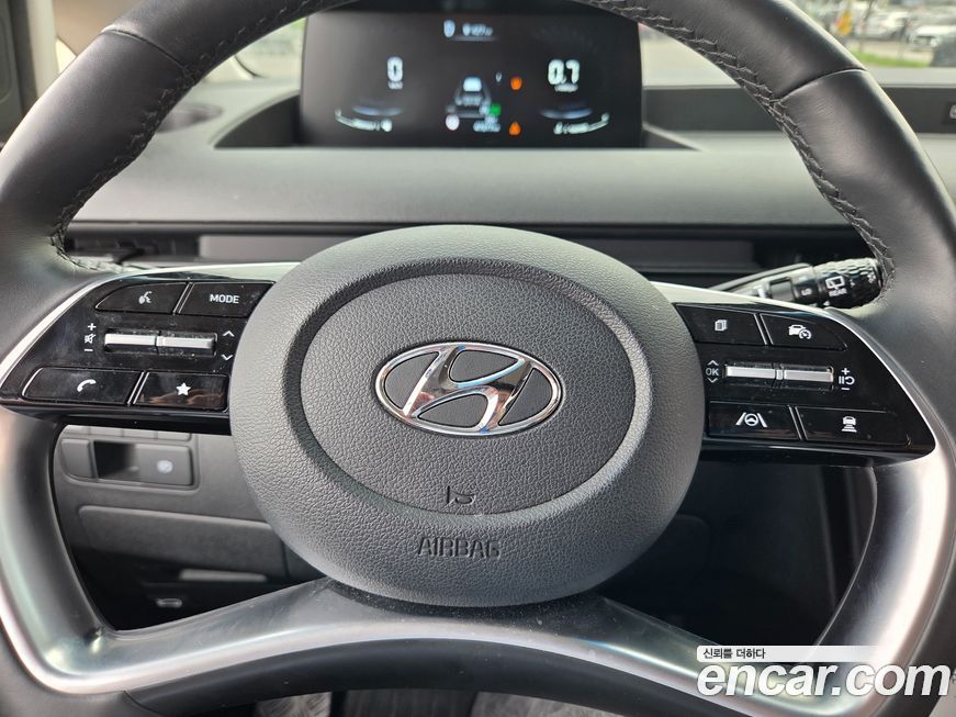 Hyundai Staria 2022