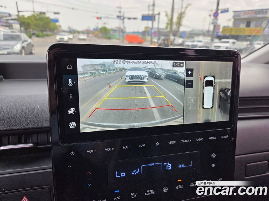 Hyundai Staria 2022