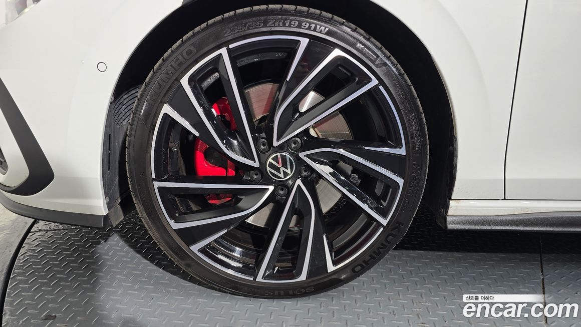 Volkswagen Golf 2024