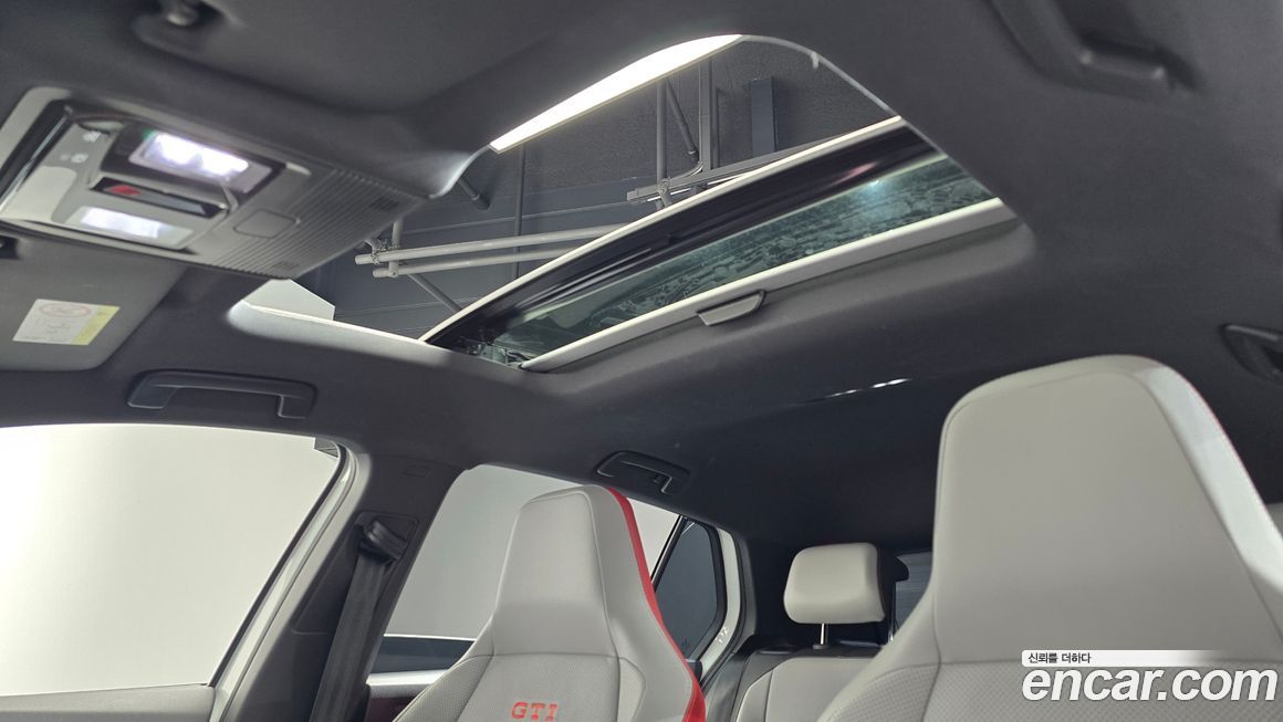 Volkswagen Golf 2024