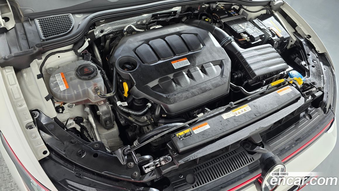 Volkswagen Golf 2024