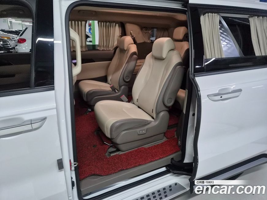 Kia Canival 2021