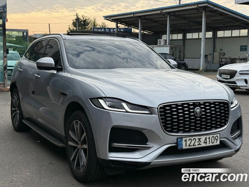 Jaguar F-PACE 2021