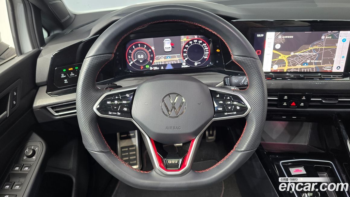 Volkswagen Golf 2024