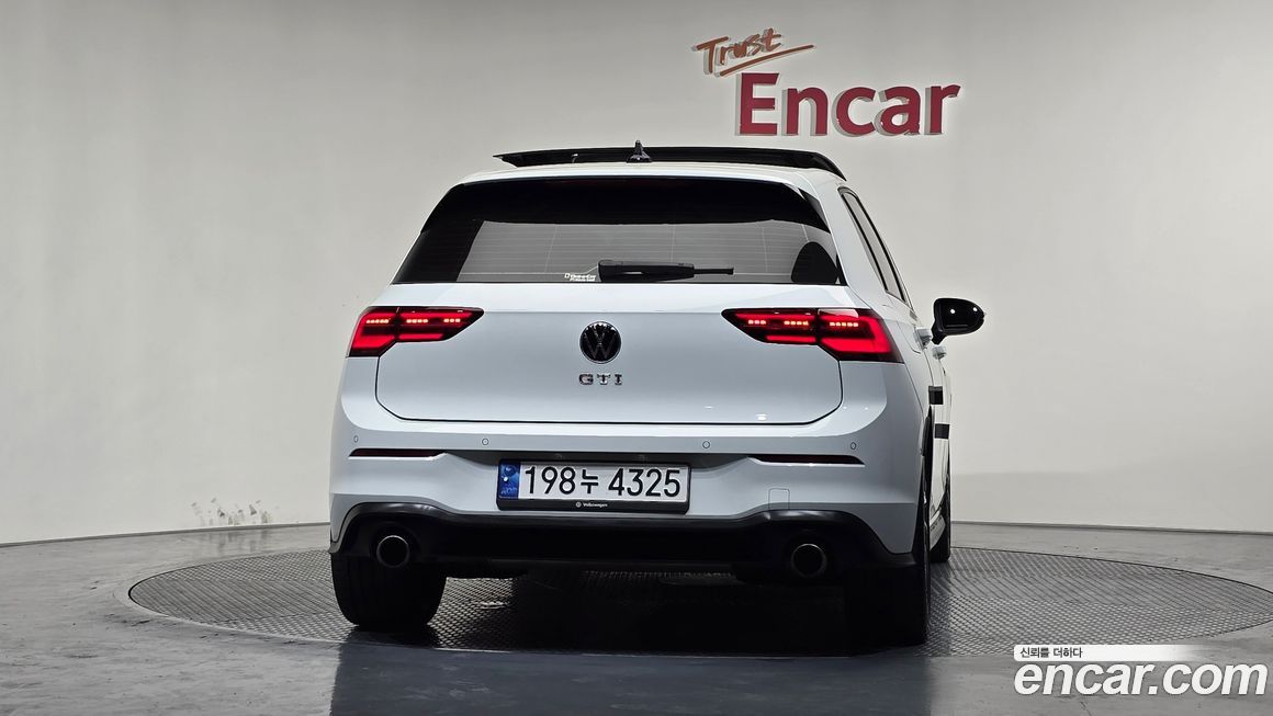 Volkswagen Golf 2024