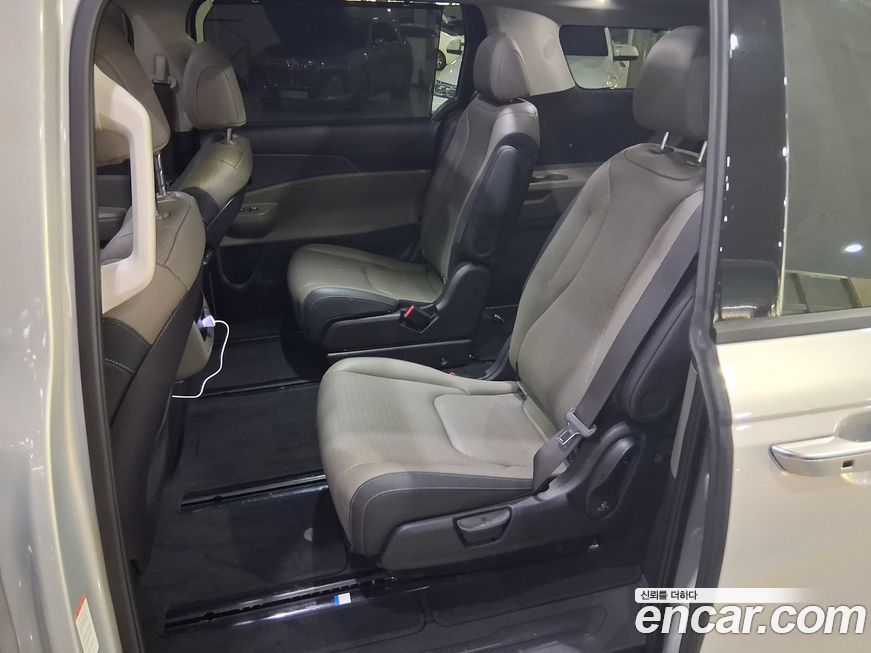 Kia Canival 2025