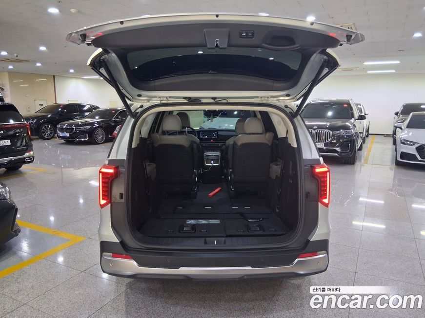 Kia Canival 2025