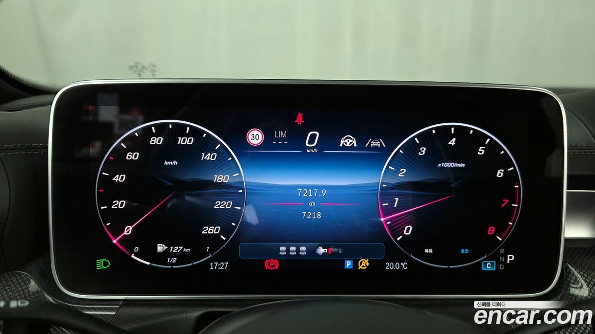 Mercedes-Benz C-Class 2025