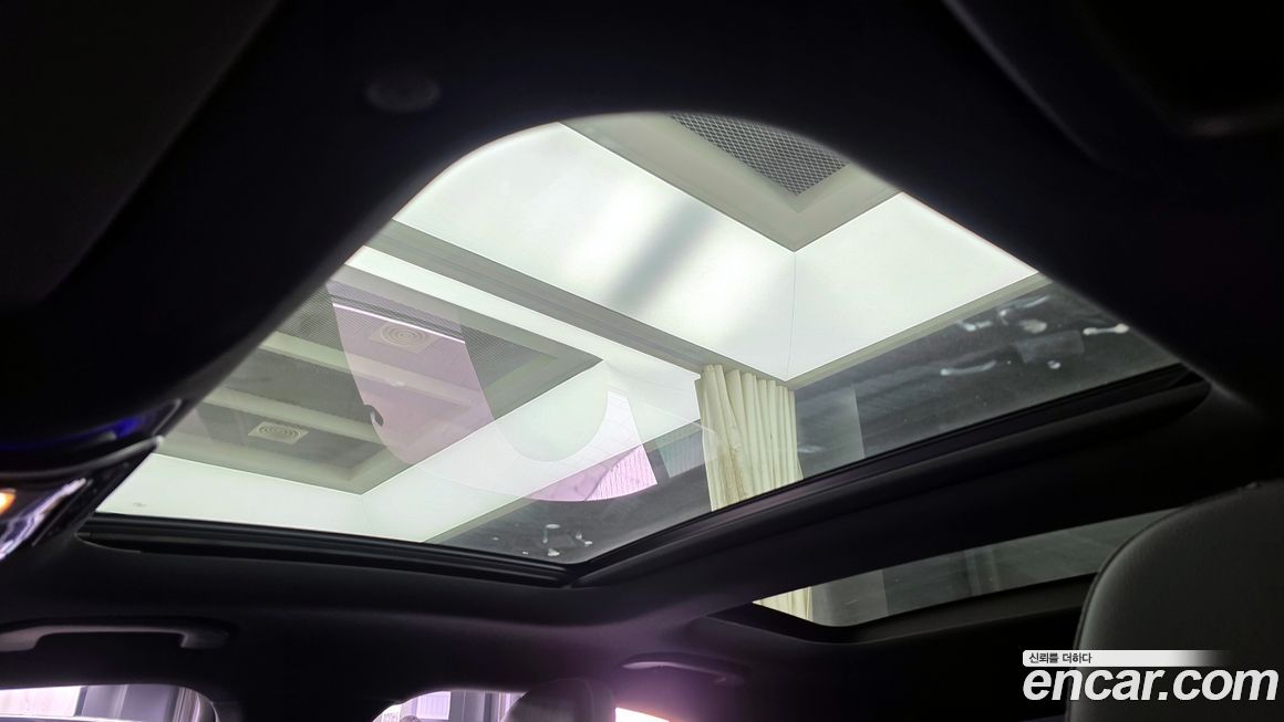 Mercedes-Benz C-Class 2025