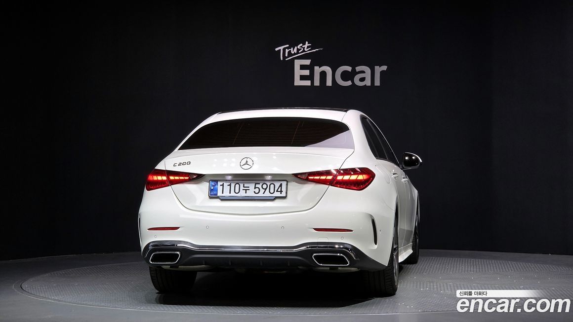 Mercedes-Benz C-Class 2025
