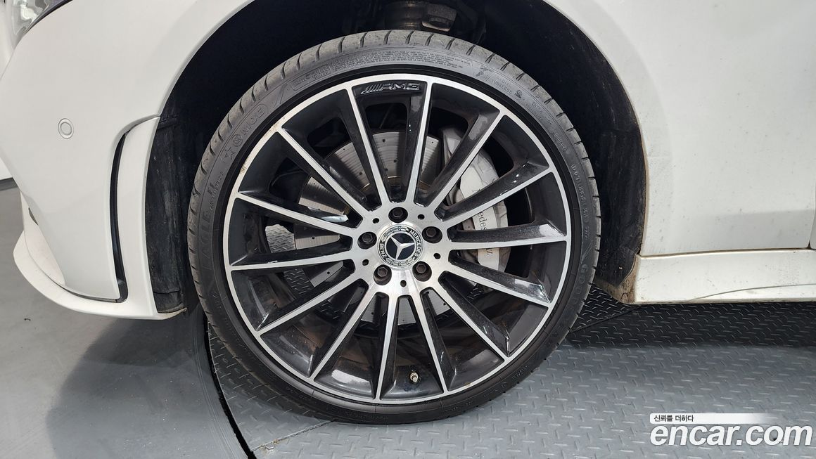 Mercedes-Benz CLS-Class 2021