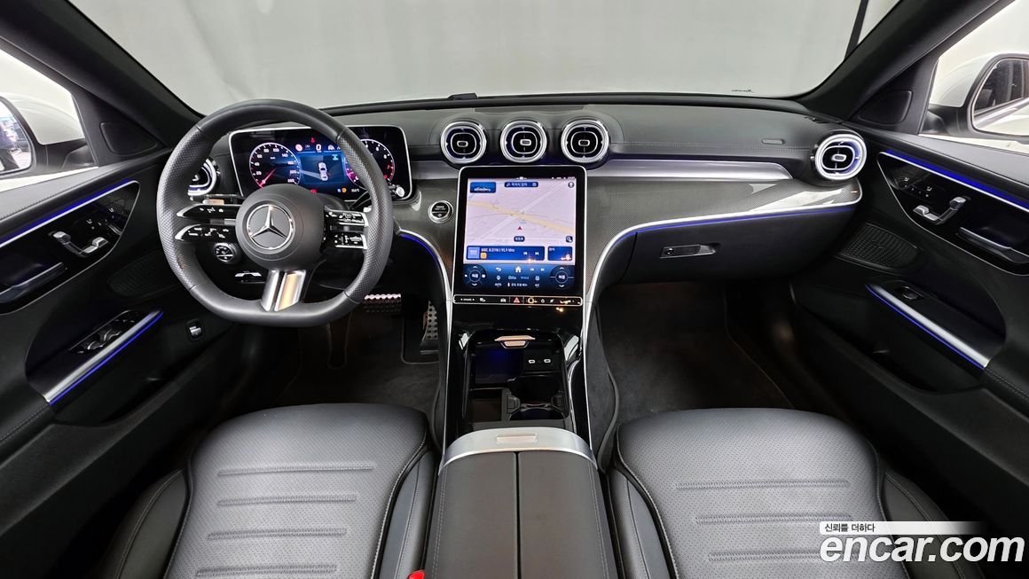 Mercedes-Benz C-Class 2025