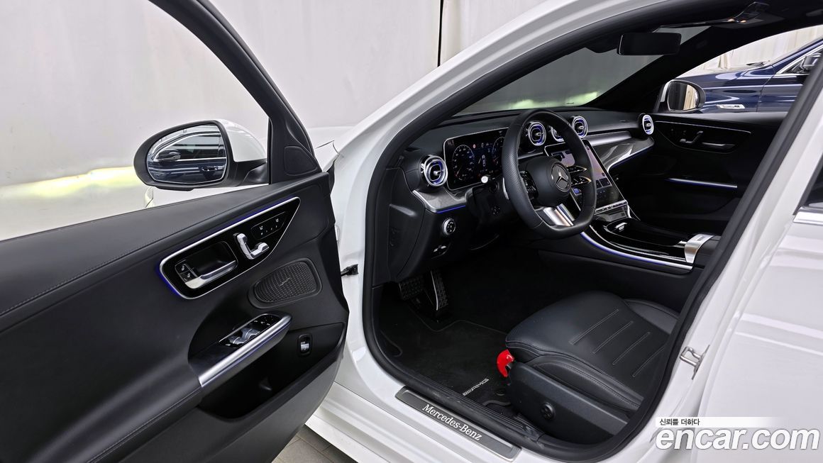 Mercedes-Benz C-Class 2025