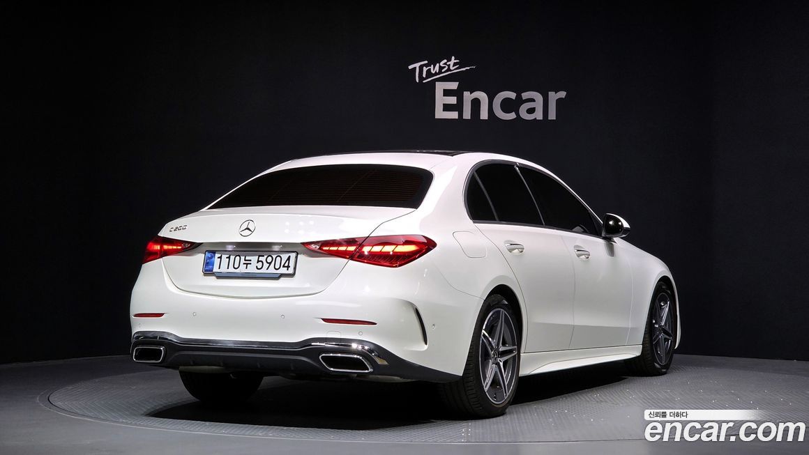 Mercedes-Benz C-Class 2025