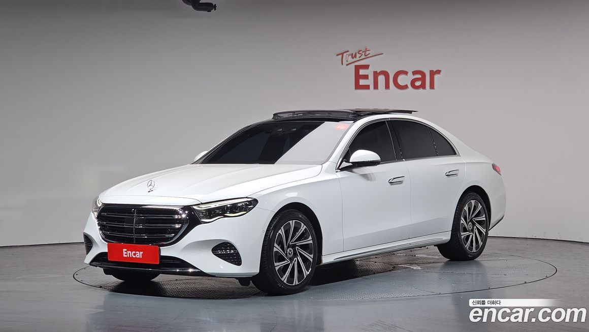 Mercedes-Benz E-Class 2024