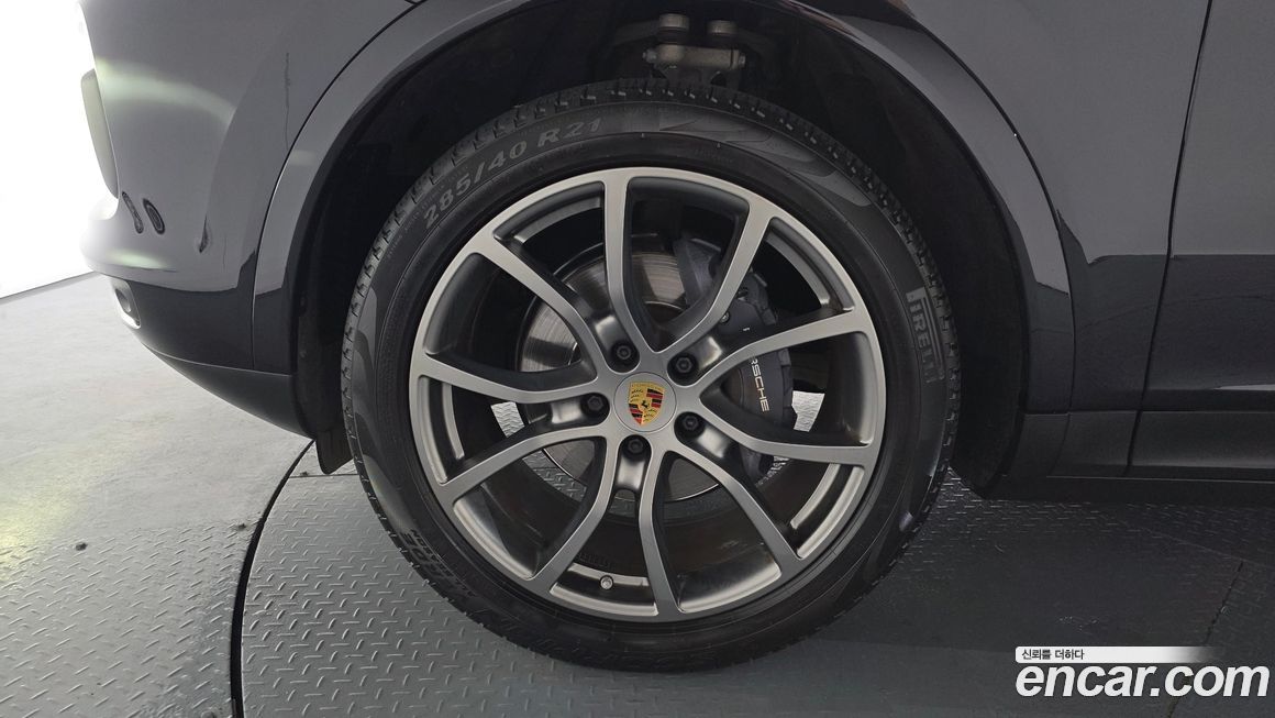 Porsche Cayenne 2021