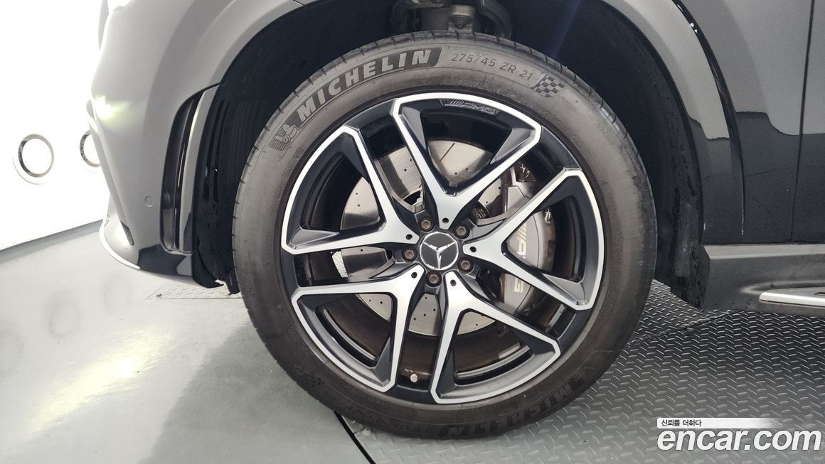 Mercedes-Benz GLE-Class 2023