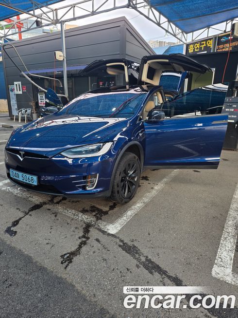 Tesla Model X 2018
