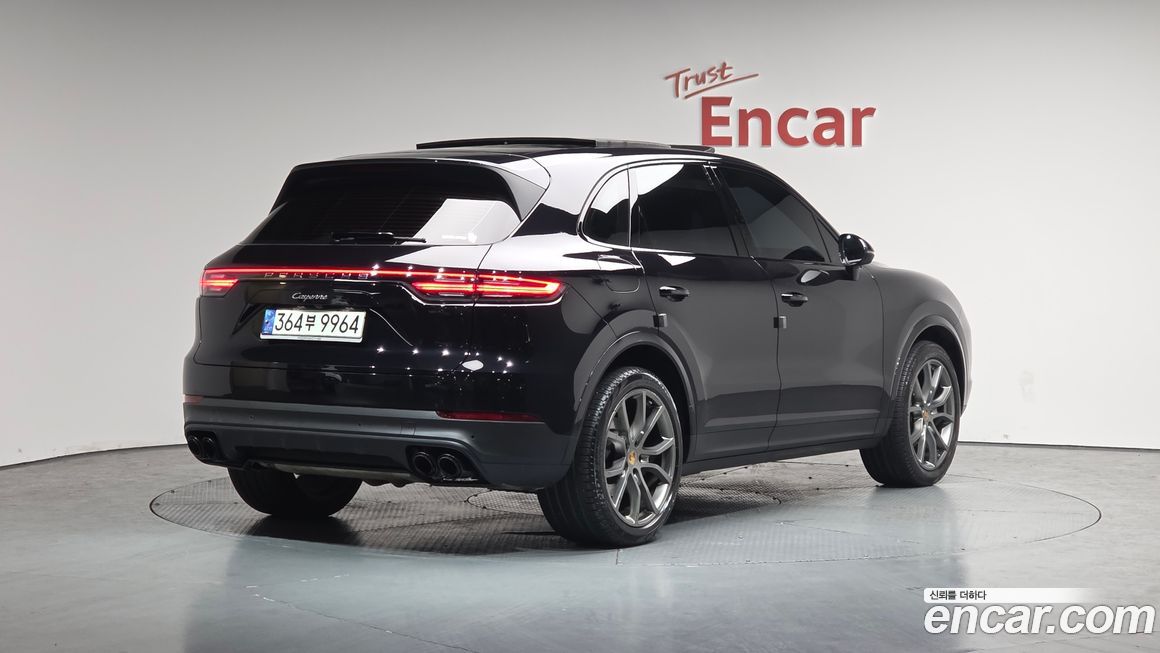 Porsche Cayenne 2021