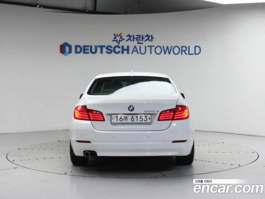BMW 5-Series 2012