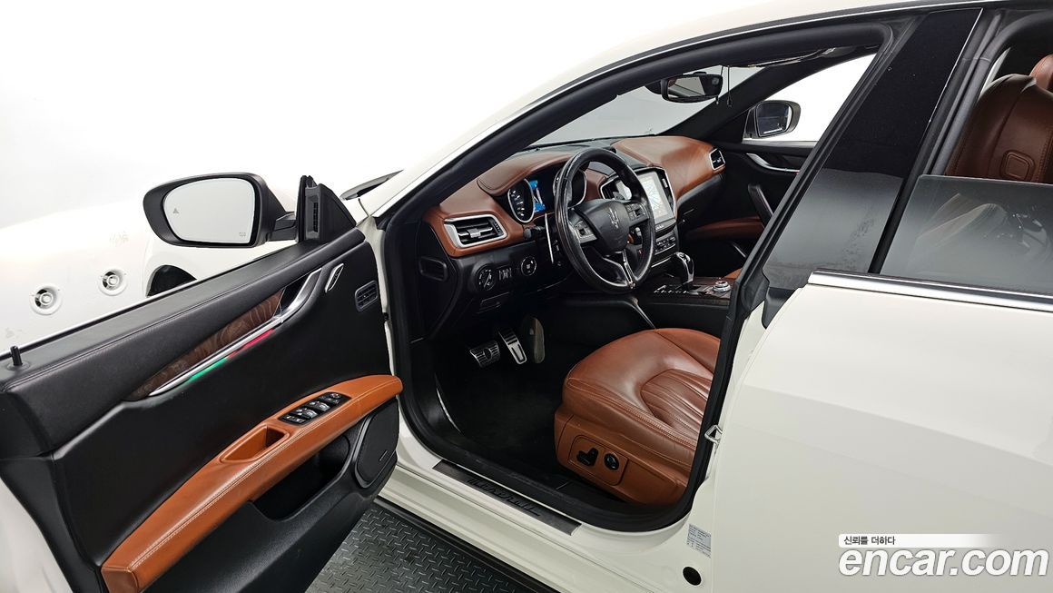 Maserati Ghibli 2017