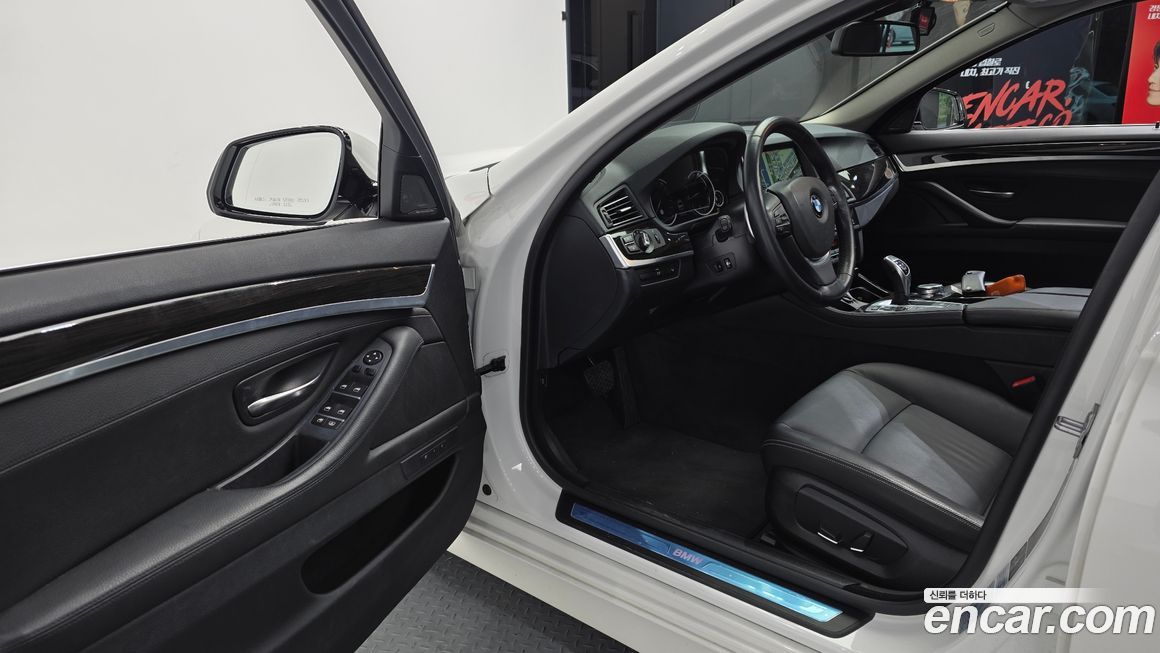 BMW 5-Series 2015