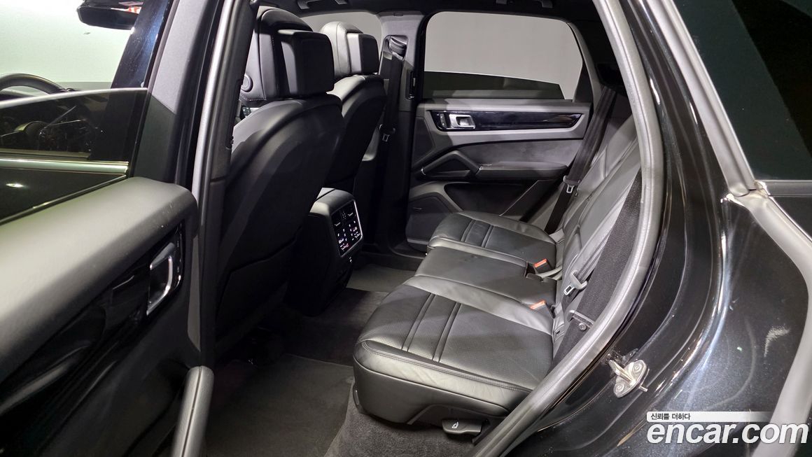Porsche Cayenne 2023