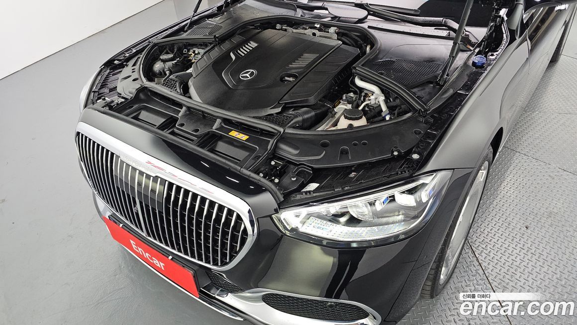 Mercedes-Benz S-Class 2024