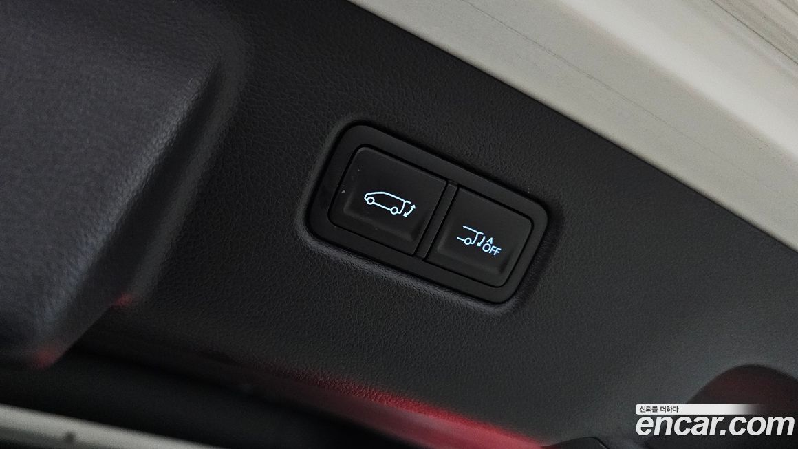 Hyundai Staria 2025