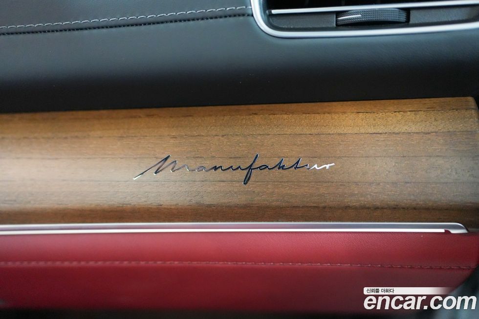 Mercedes-Benz GLE-Class 2025