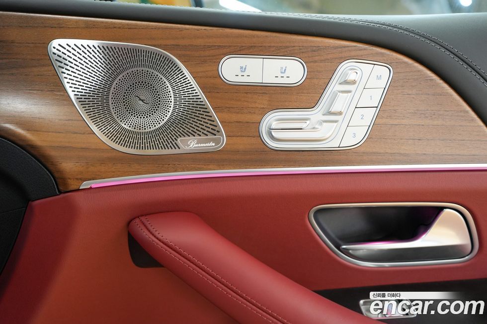 Mercedes-Benz GLE-Class 2025