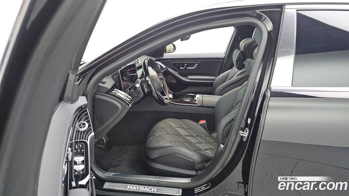 Mercedes-Benz S-Class 2024