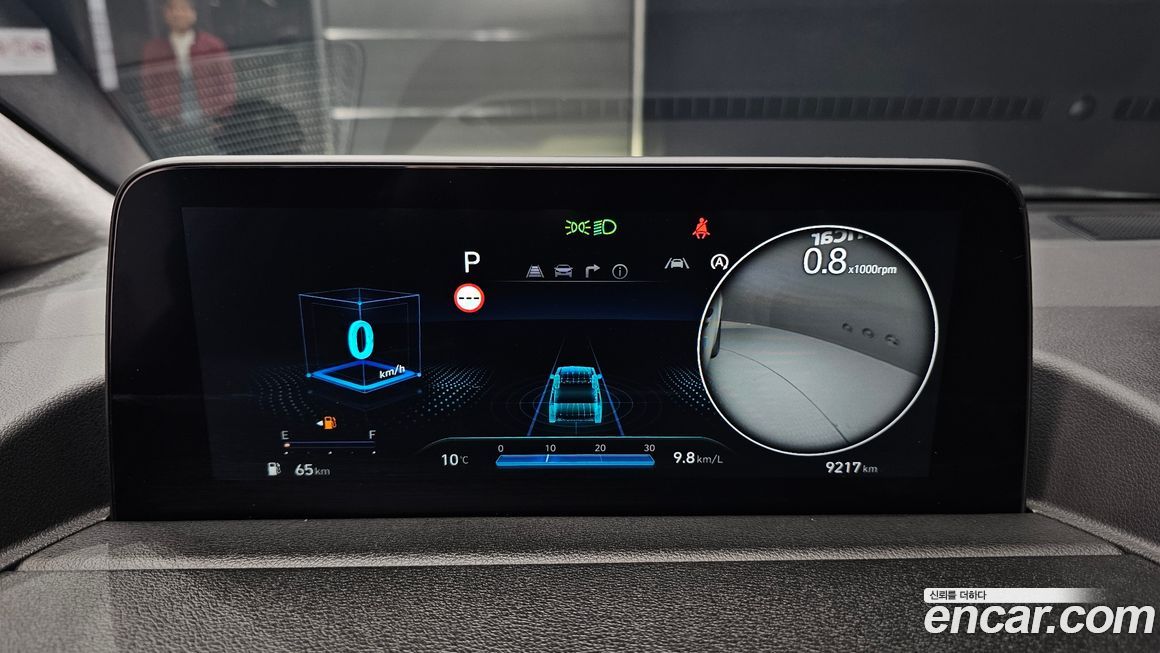 Hyundai Staria 2025