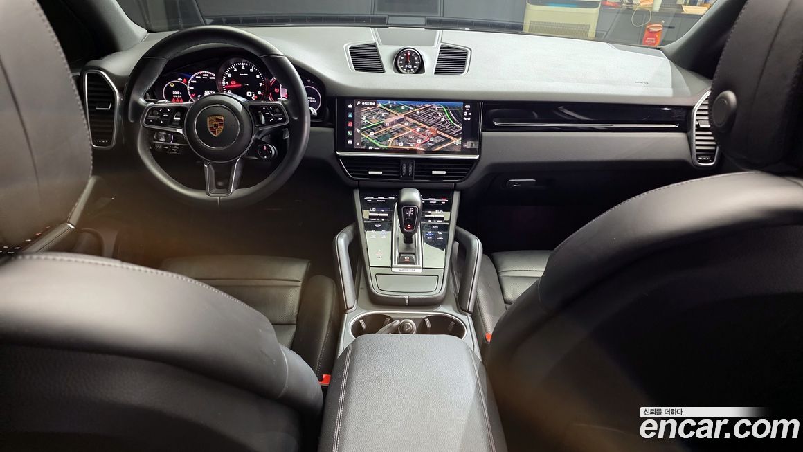 Porsche Cayenne 2023