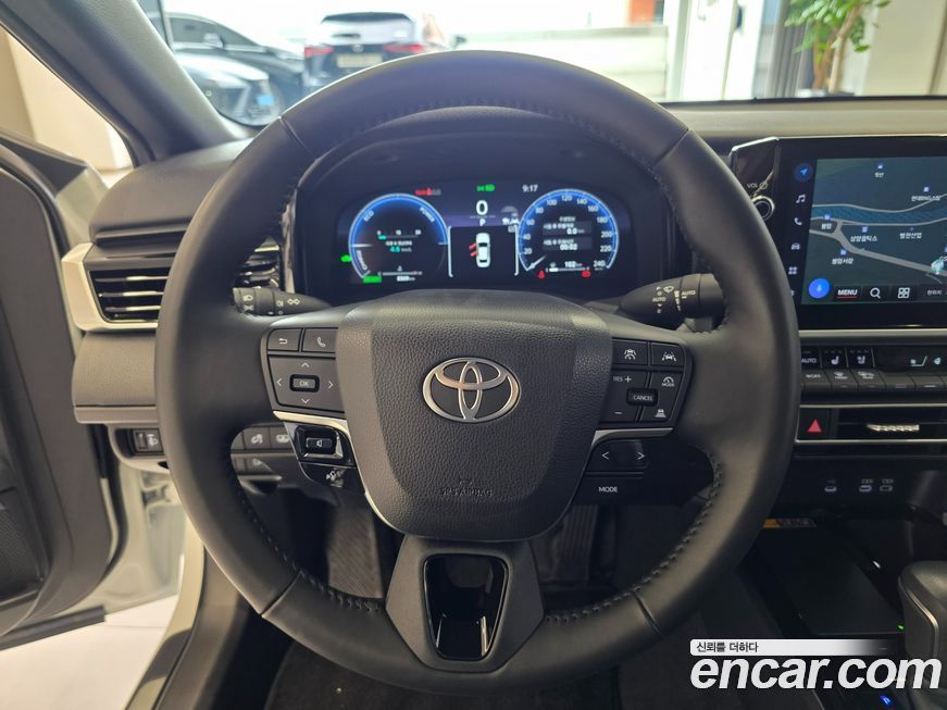 Toyota Camry 2025
