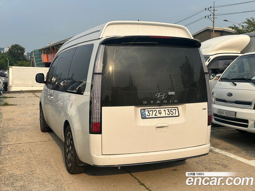 Hyundai Staria 2023